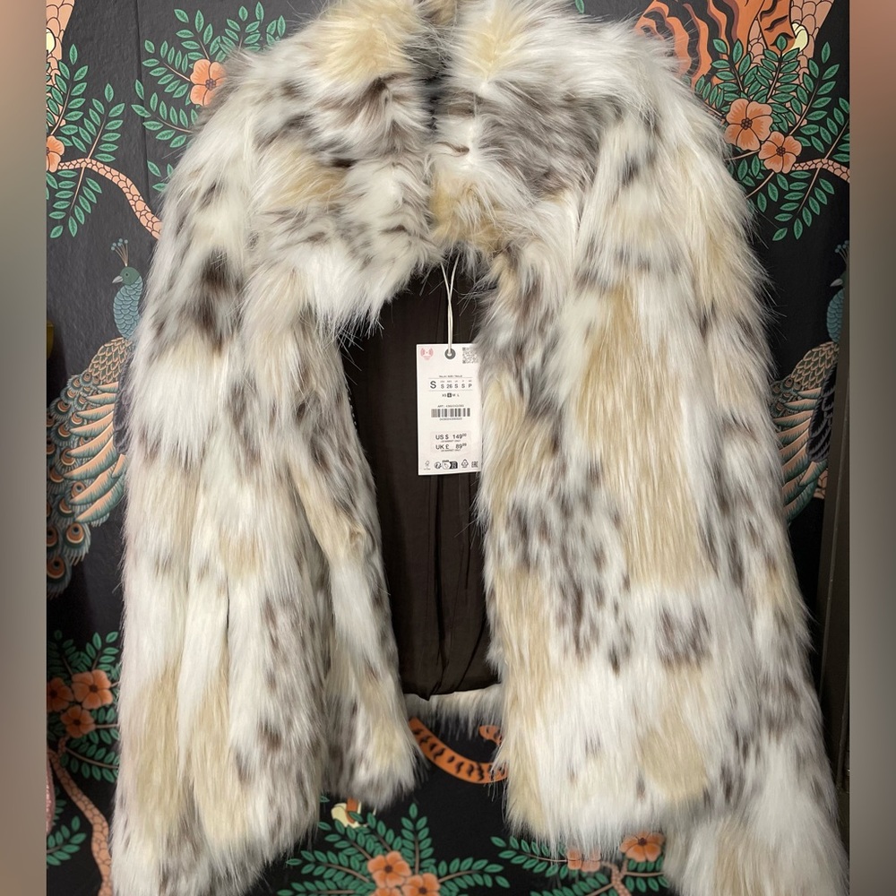 NWT Zara ZW COLLECTION FAUX FUR SHORT COAT - Picture 7 of 13